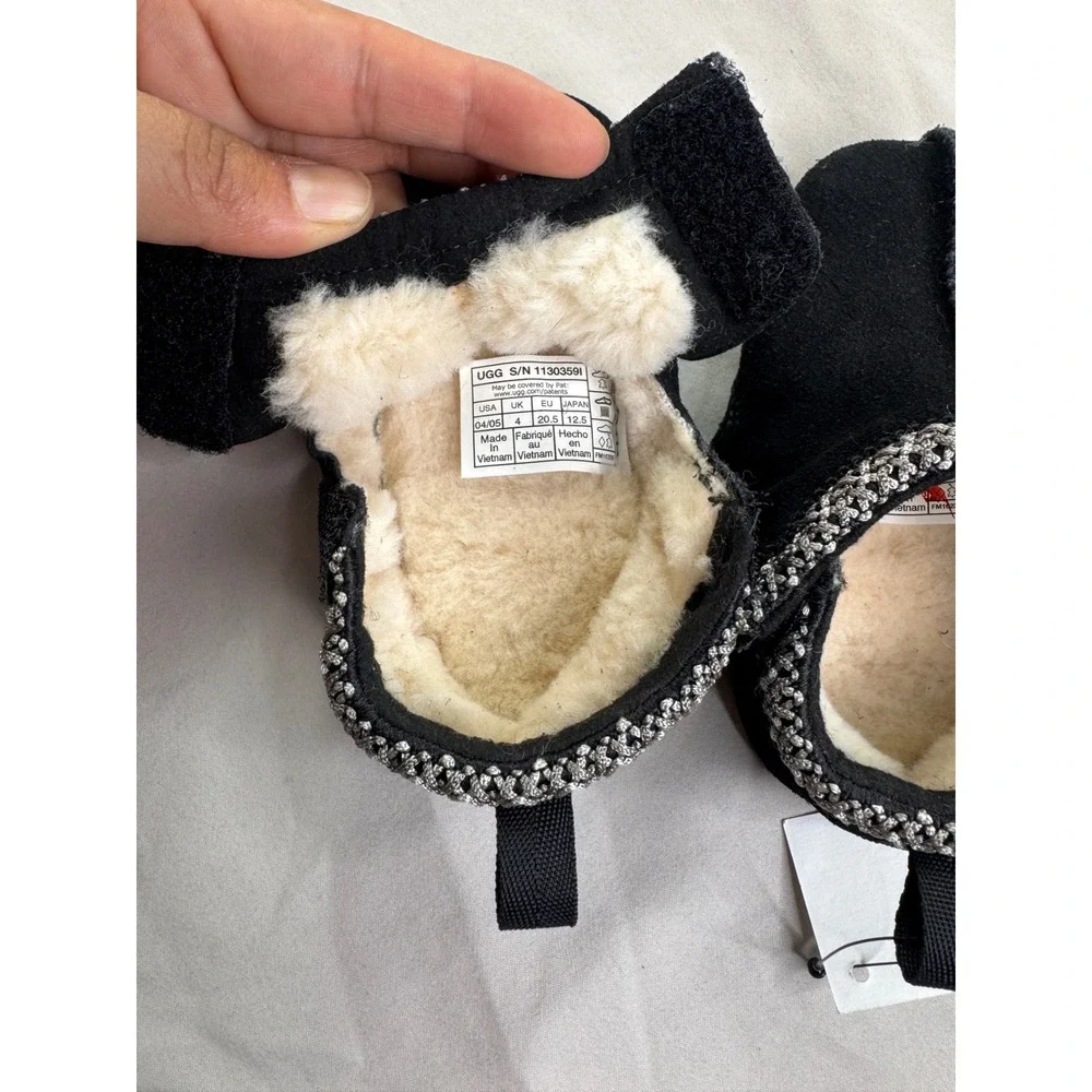 UGG tasman braid